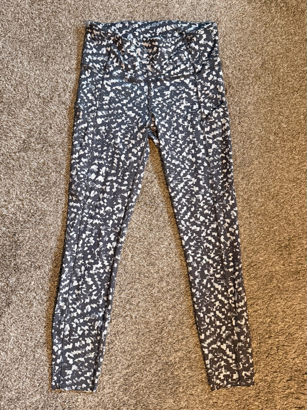 Lululemon Fast and Free Tight II leggings in a Pace Lace Graphite Grey Multi 6